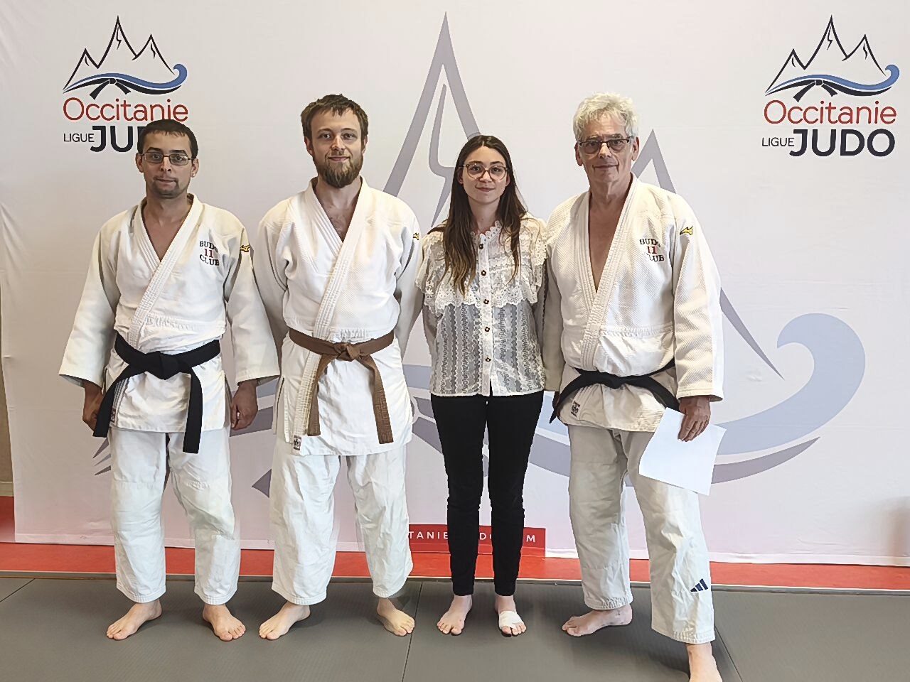 Les dirigeants du club lors de la formation du SNR